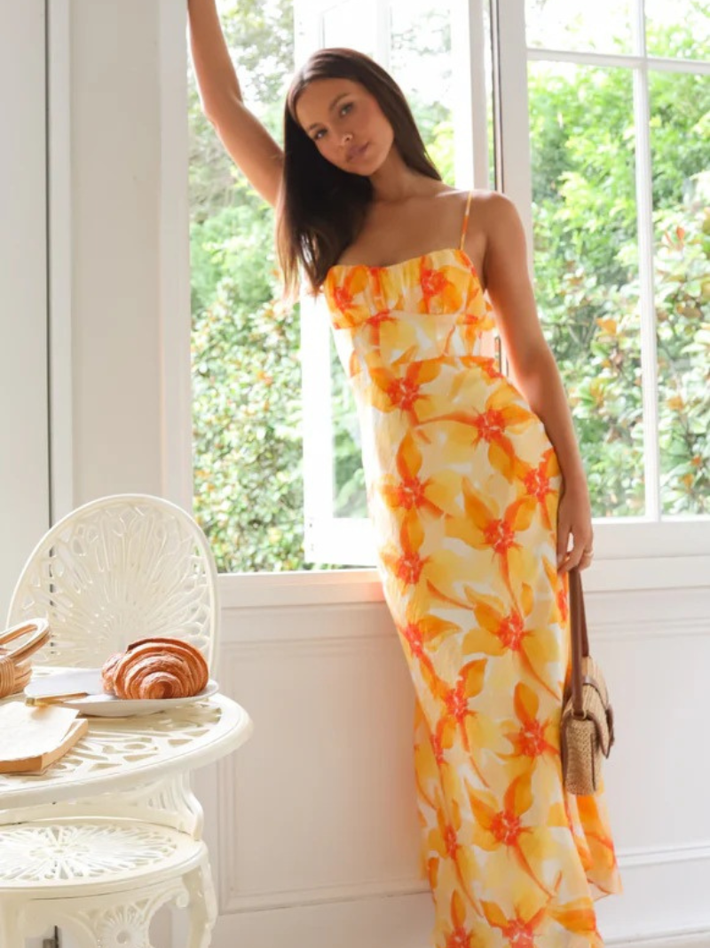 Robe Mi-Longue Fleurie Dos Nu